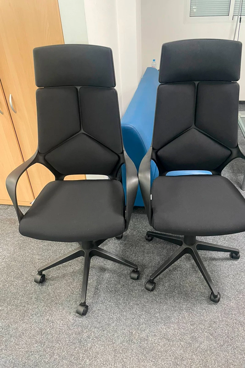 Кресло руководителя Norden IQ black Ткань, Черный фото в интерьере 2