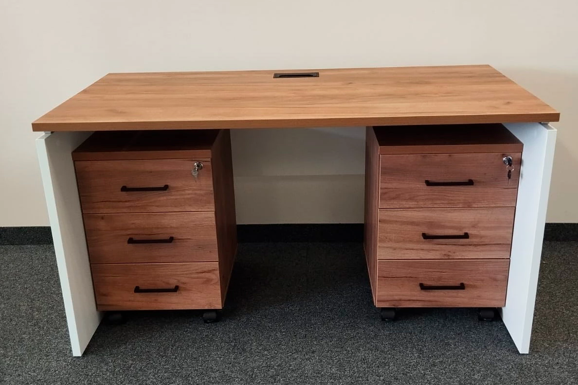 Тумба мобильная 3 ящ. Стандартные колеса 416x460x611 Style Project фото в интерьере 5