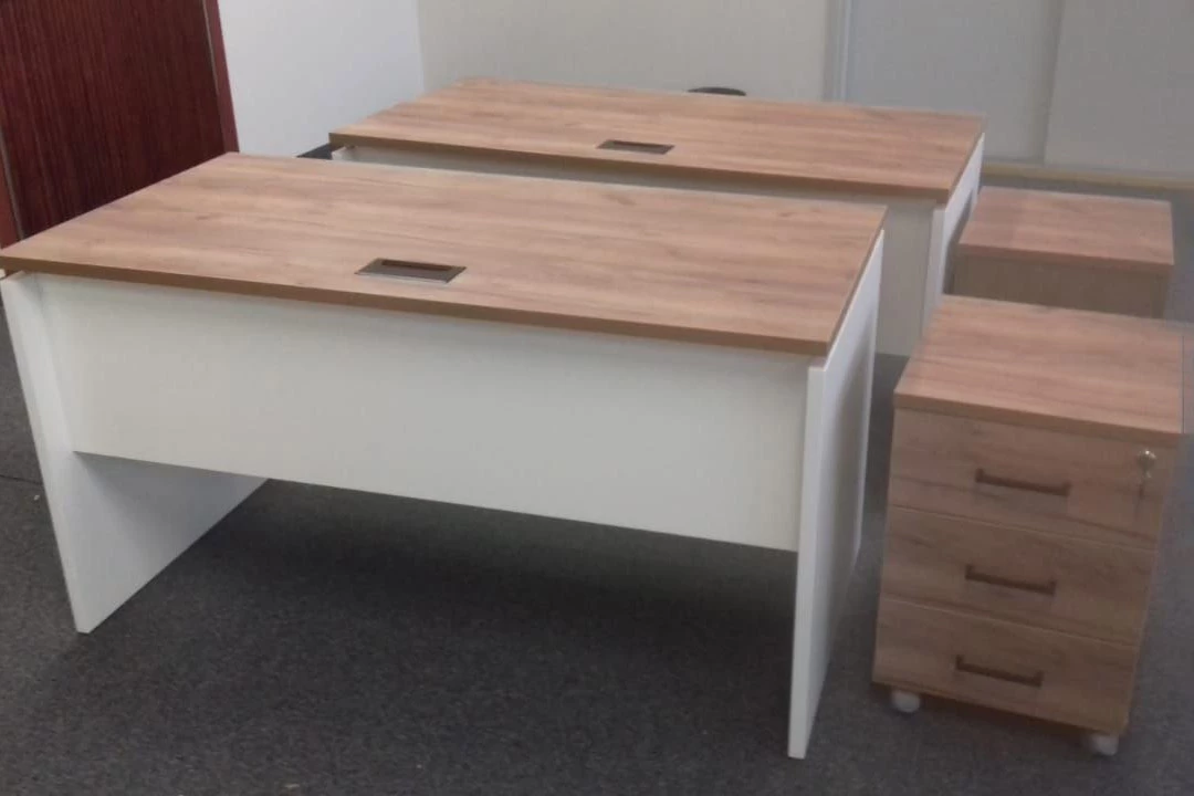 Тумба мобильная 3 ящ. Стандартные колеса 416x460x611 Style Project фото в интерьере 1